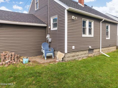 1313 Palma Avenue Schenectady NY 12306