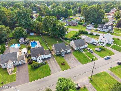 1313 Palma Avenue Schenectady NY 12306