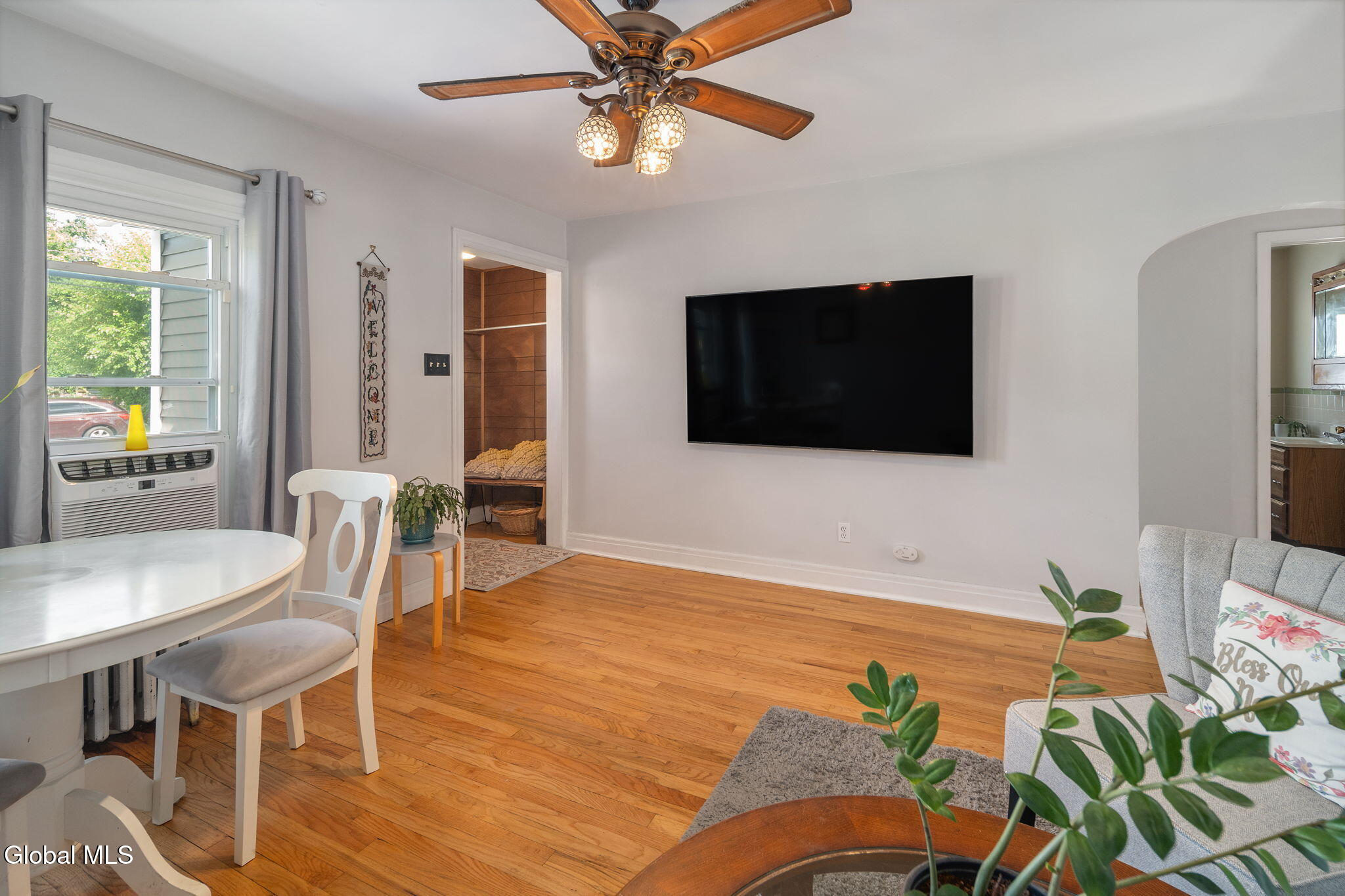 1313 Palma Avenue Schenectady NY 12306