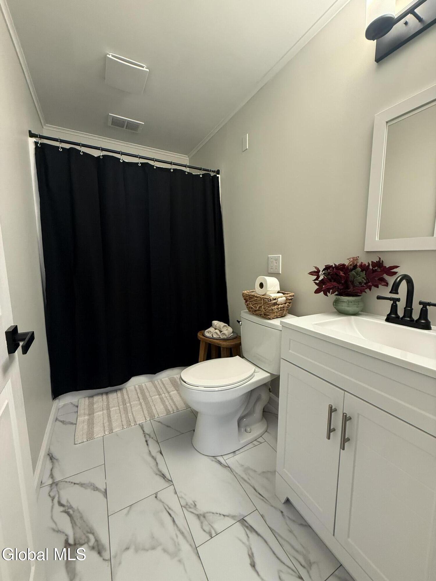 42 Miracle Lane Loudonville NY 12211