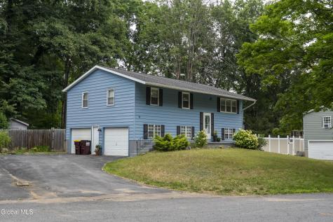 14 Deerleap Place Saratoga Springs NY 12866