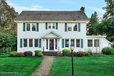 98 Oakland Avenue Gloversville NY 12078