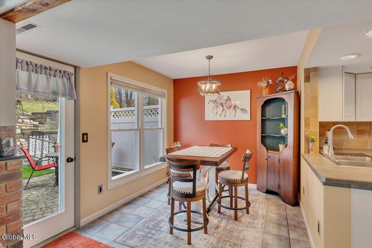 25 Grant Hill Court Clifton Park NY 12065