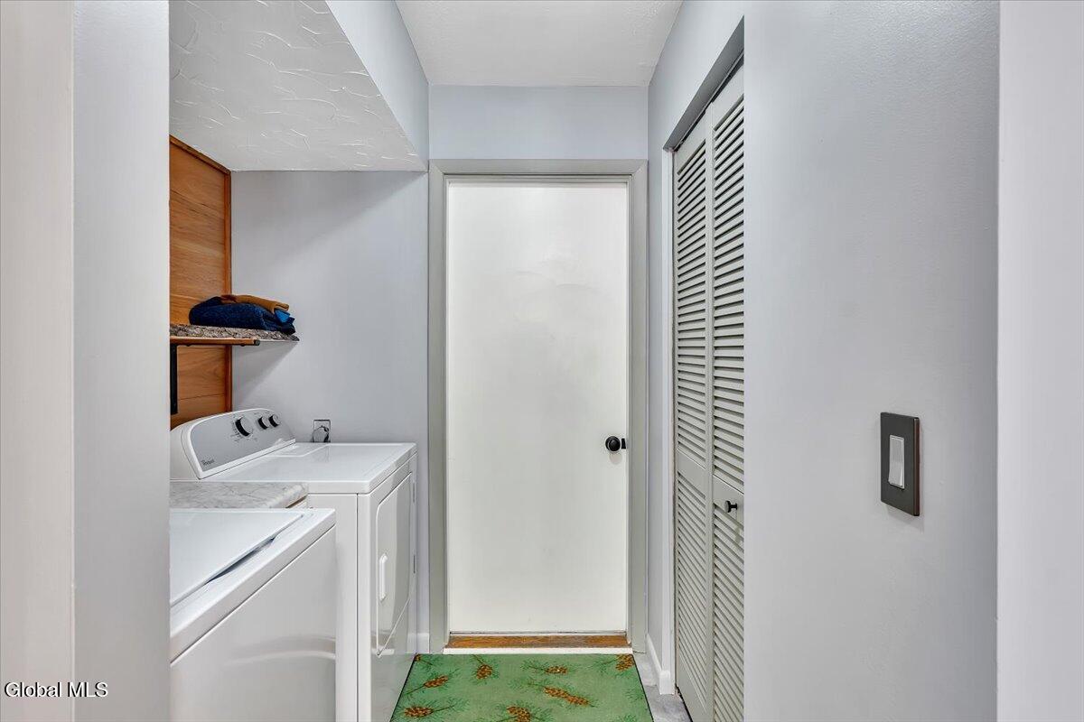 25 Grant Hill Court Clifton Park NY 12065