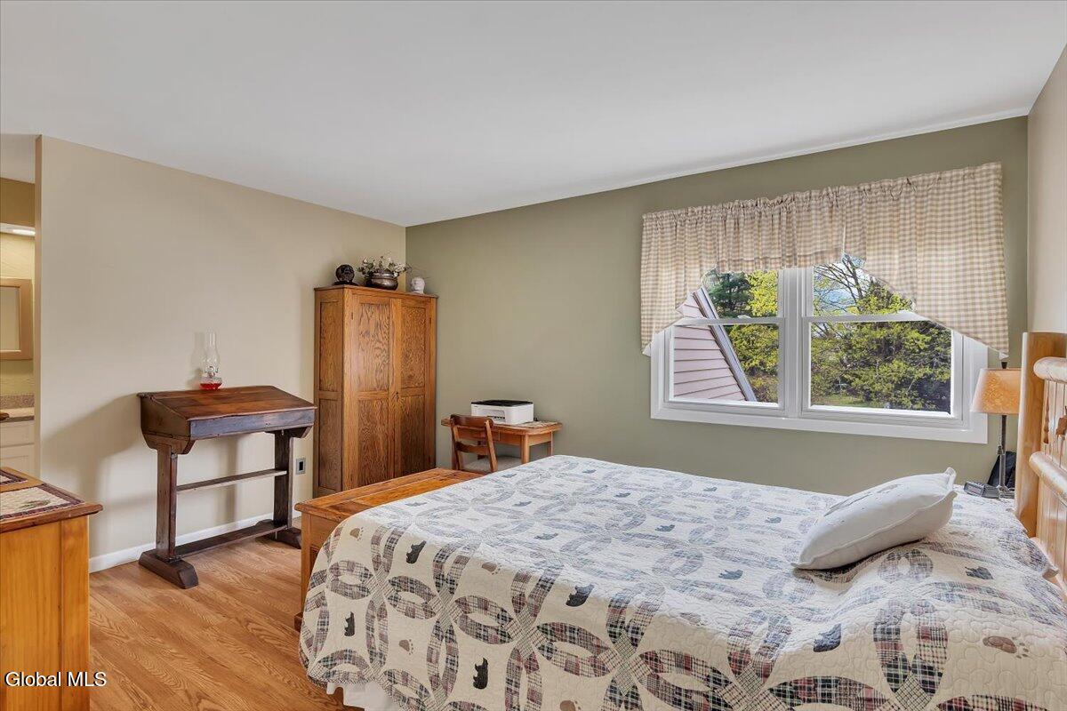 25 Grant Hill Court Clifton Park NY 12065