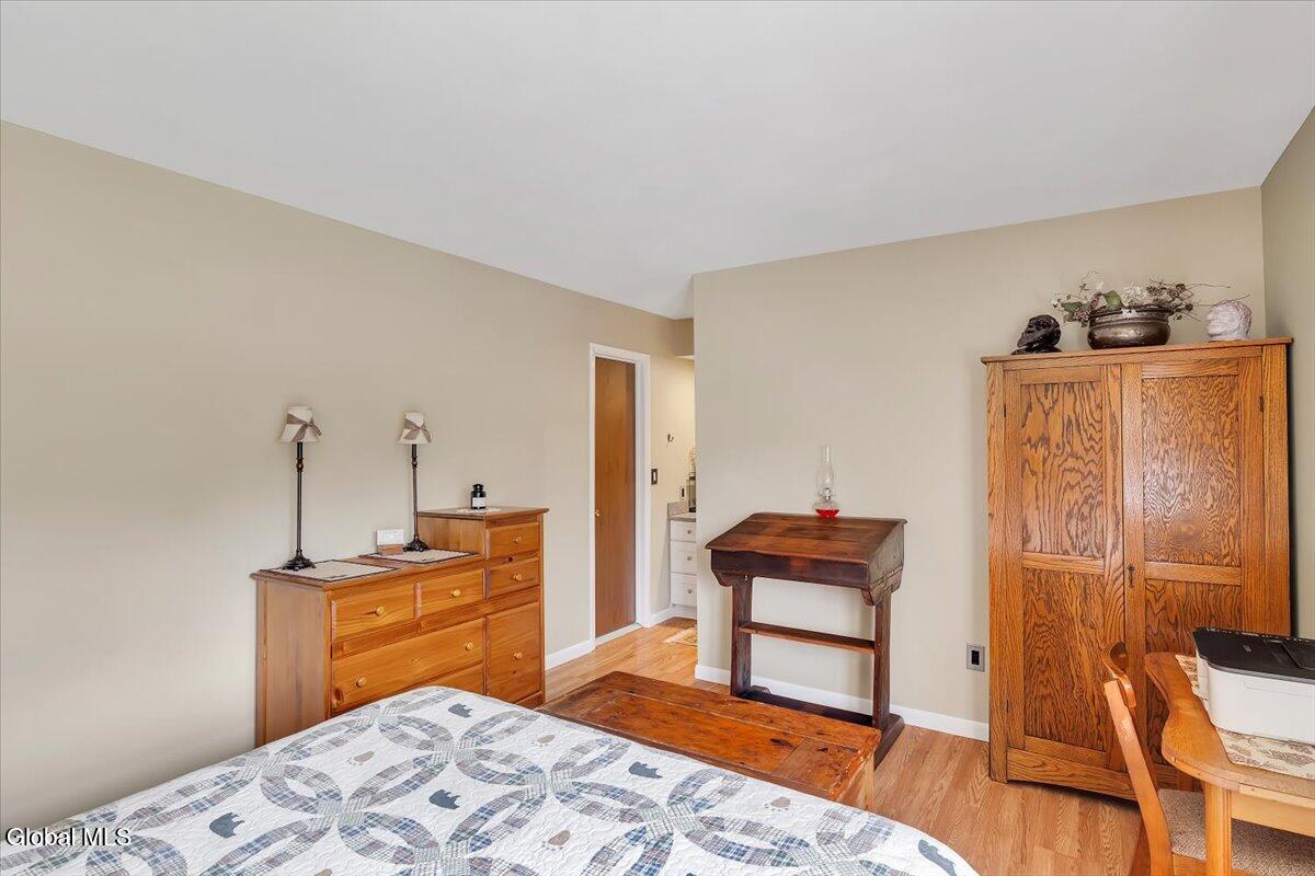 25 Grant Hill Court Clifton Park NY 12065