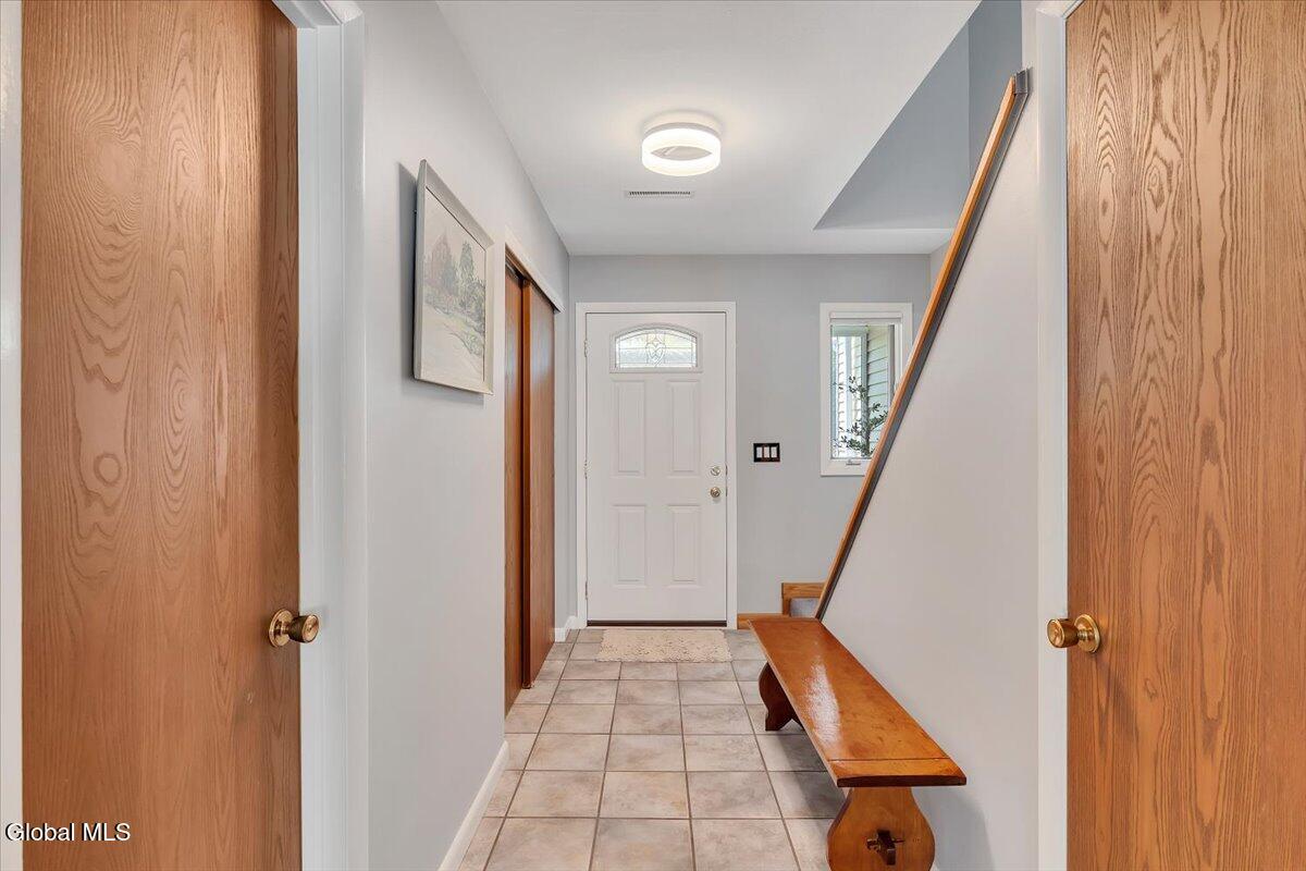 25 Grant Hill Court Clifton Park NY 12065