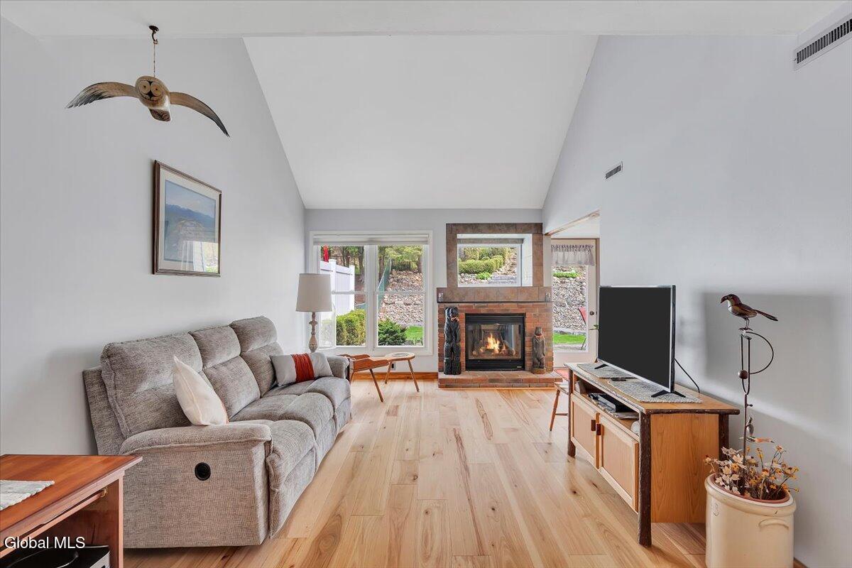25 Grant Hill Court Clifton Park NY 12065