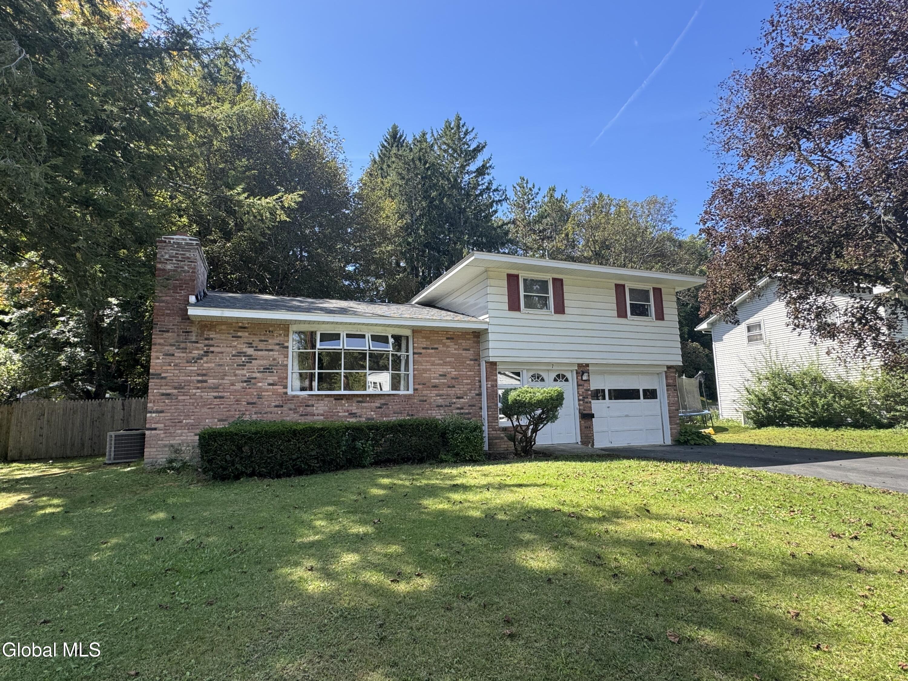 7 Woodside Court Wynantskill NY 12198