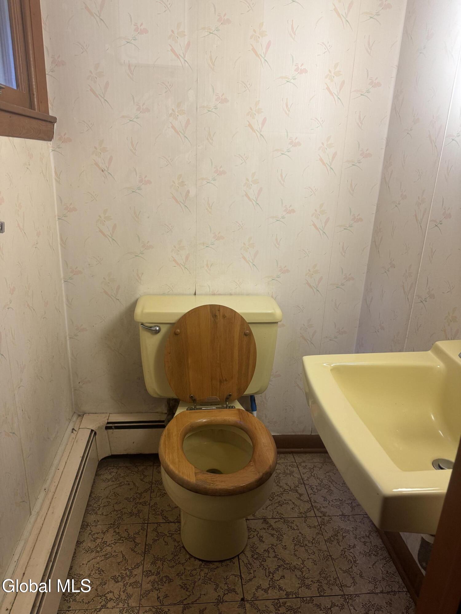 7 Woodside Court Wynantskill NY 12198