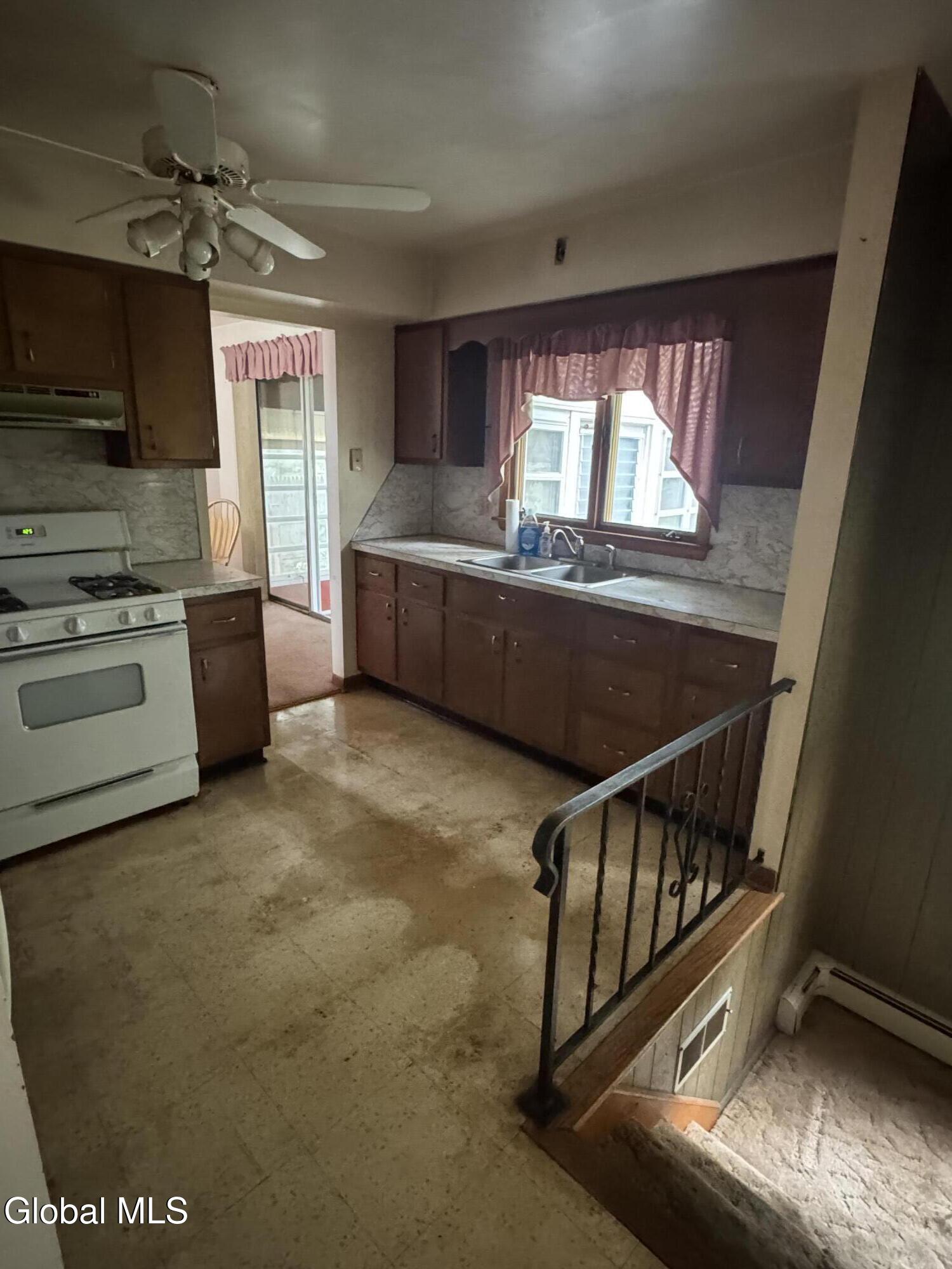 7 Woodside Court Wynantskill NY 12198