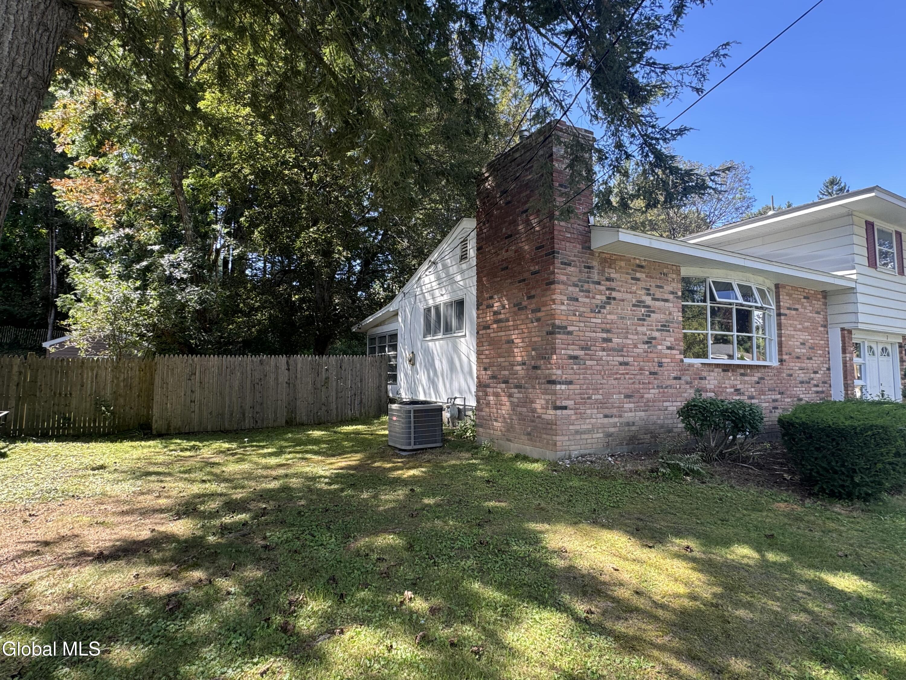 7 Woodside Court Wynantskill NY 12198