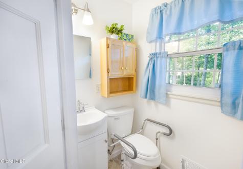 105 Acorn Drive Glenville NY 12302