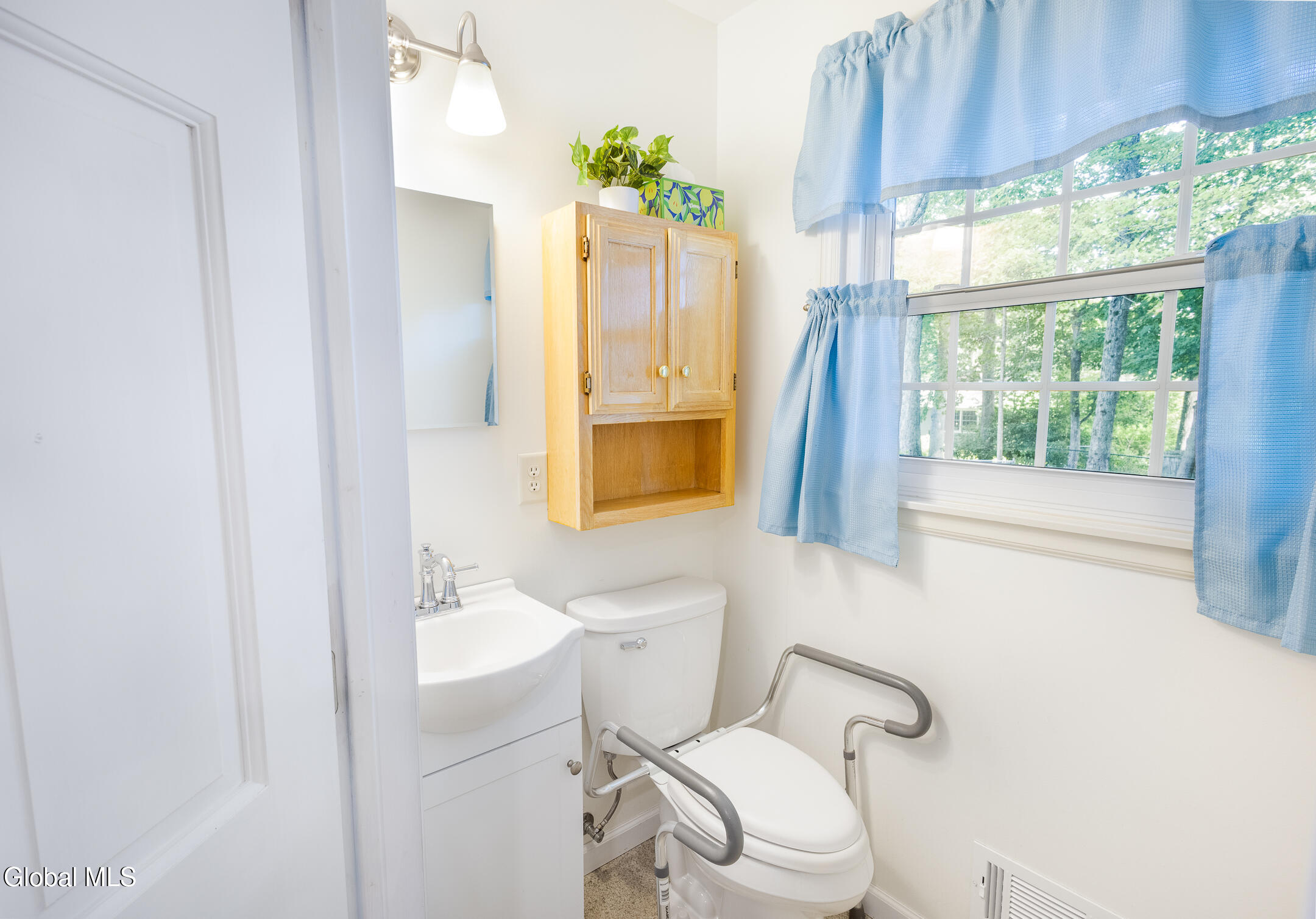 105 Acorn Drive Glenville NY 12302