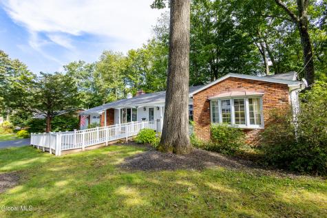 105 Acorn Drive Glenville NY 12302