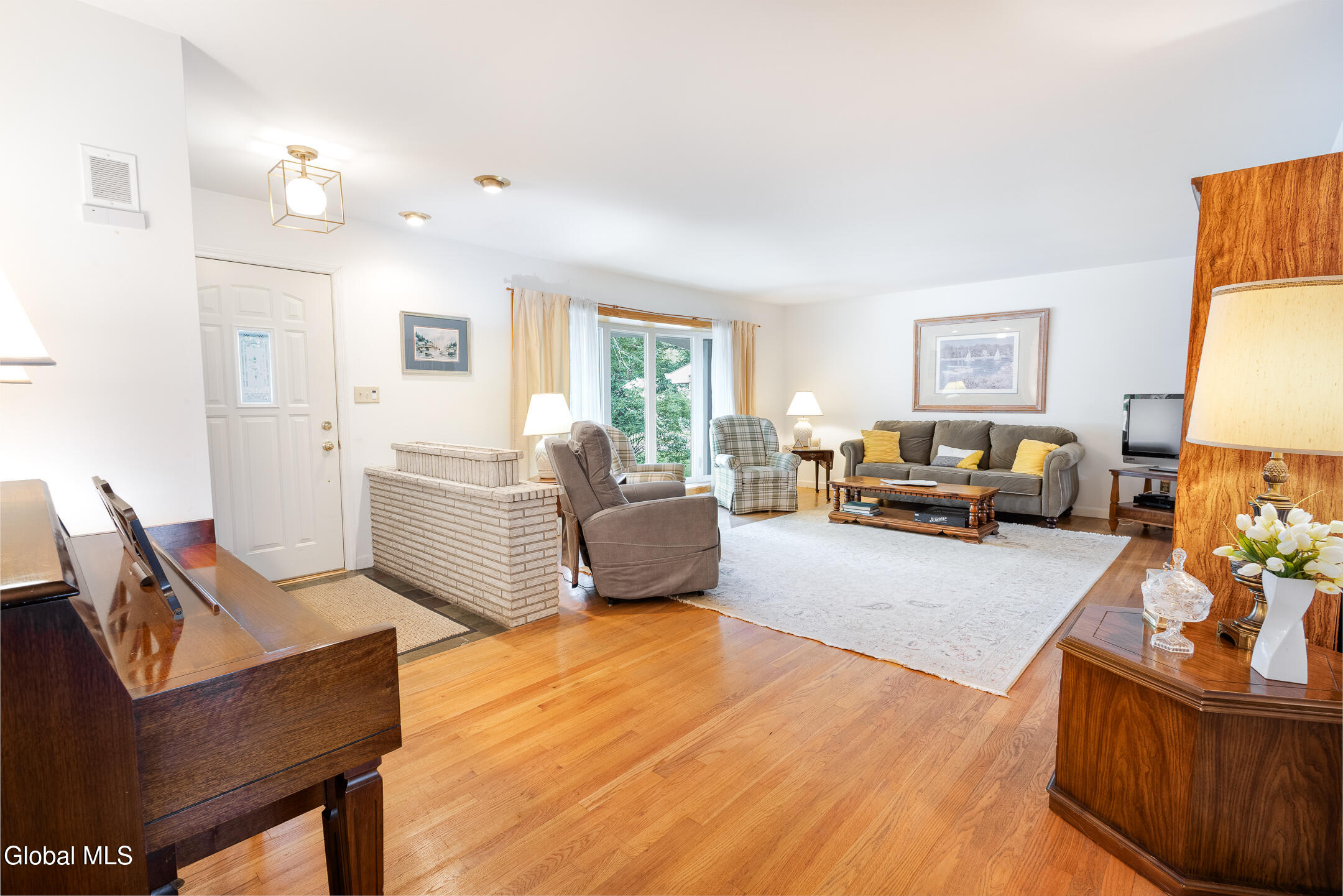 105 Acorn Drive Glenville NY 12302