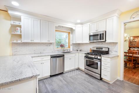 105 Acorn Drive Glenville NY 12302