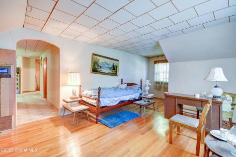 55 Crescent Avenue Amsterdam NY 12010