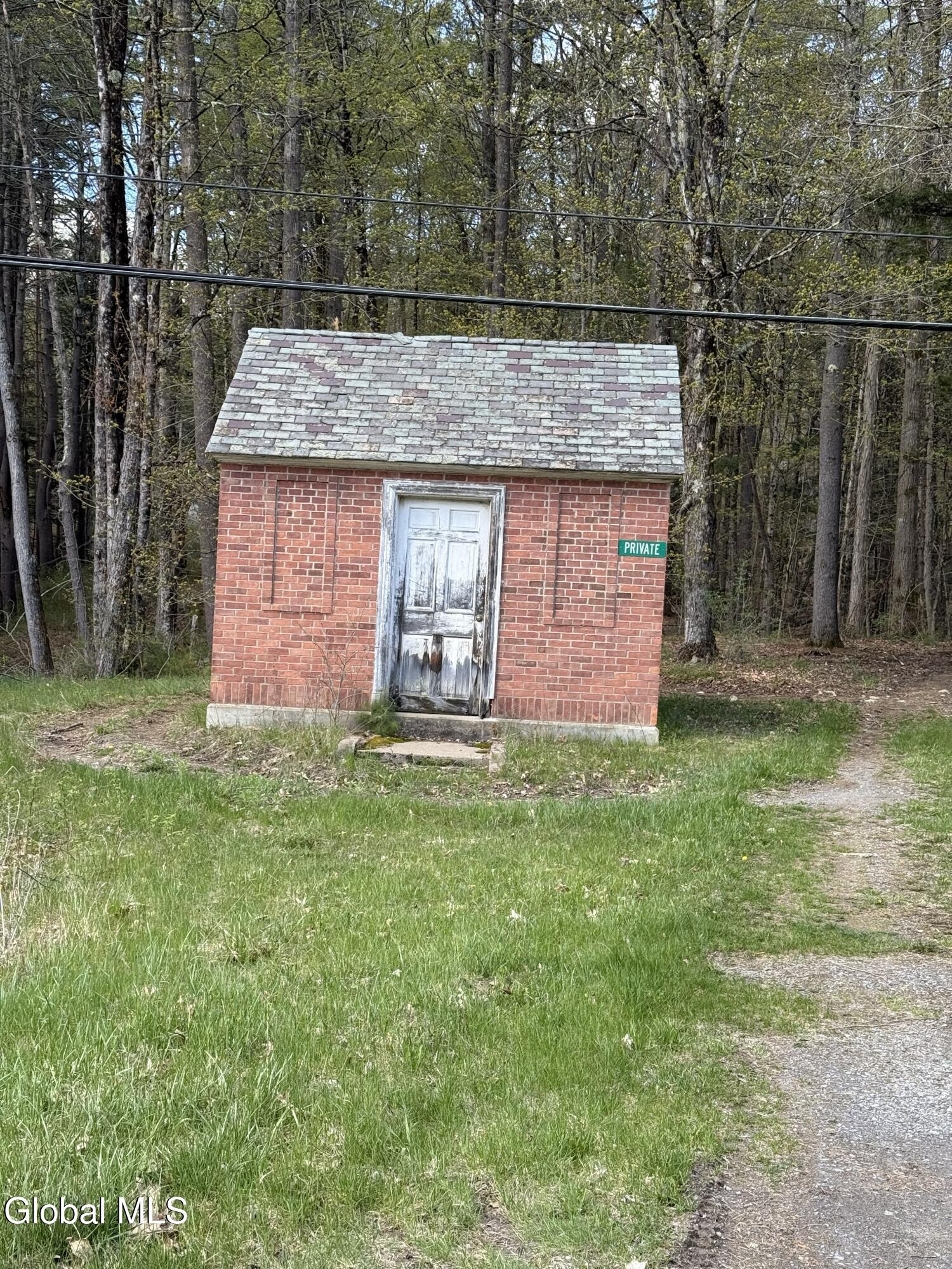 34 North Road Clemons NY 12819