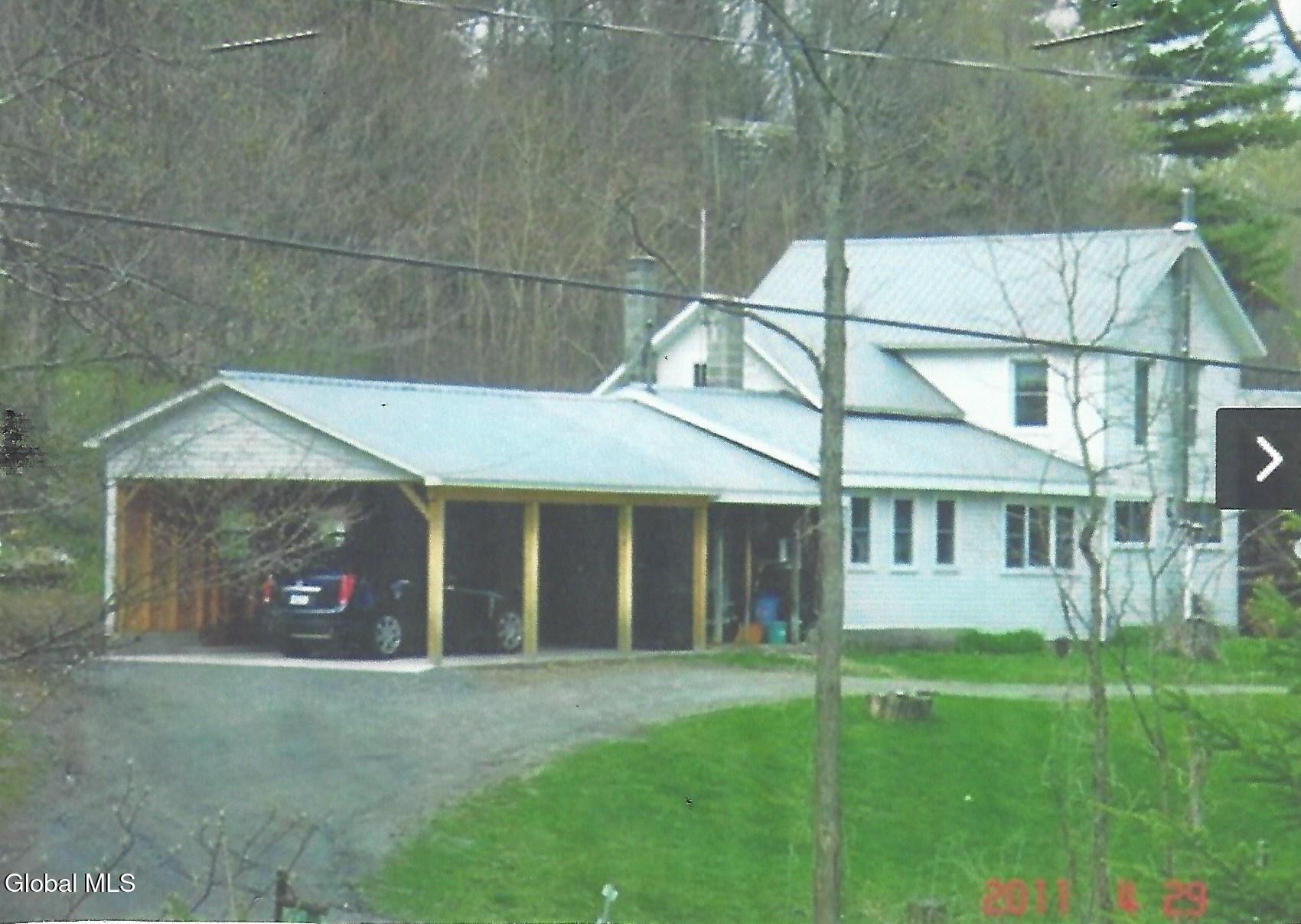 34 North Road Clemons NY 12819