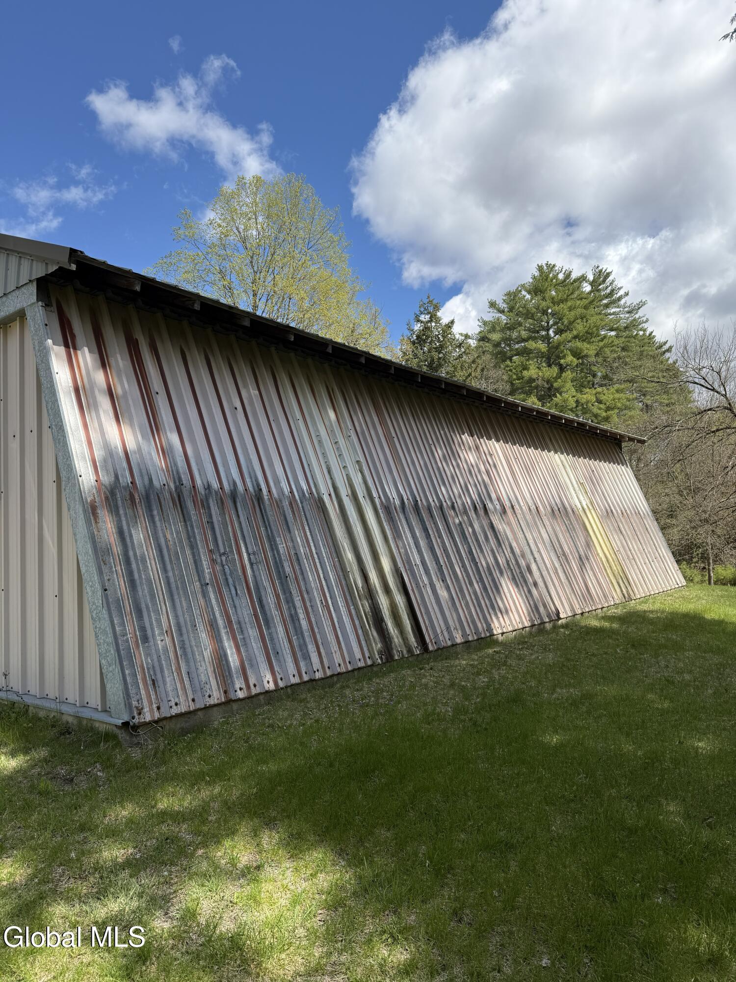 34 North Road Clemons NY 12819