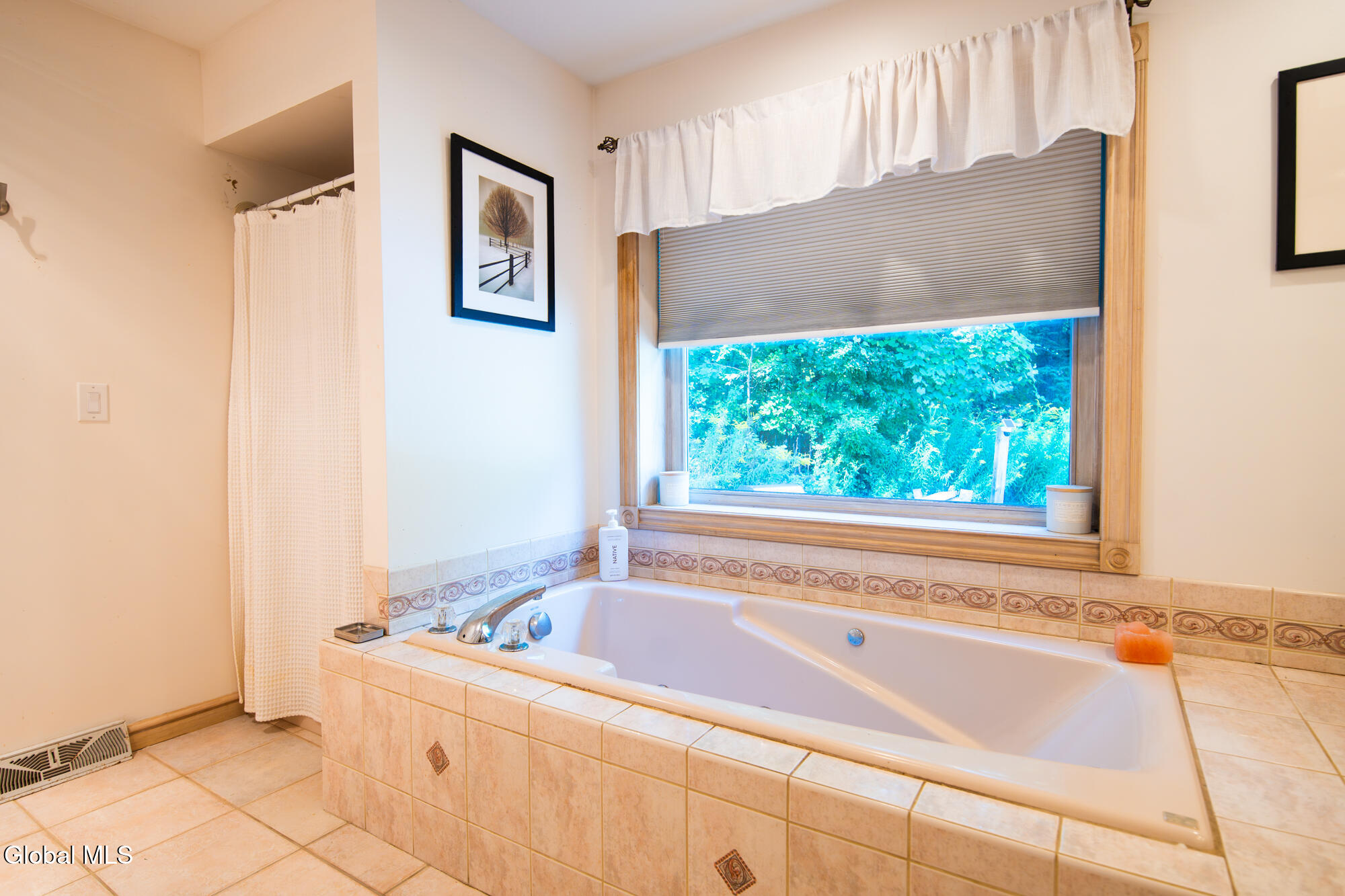 14 Veranda Lane Queensbury NY 12804