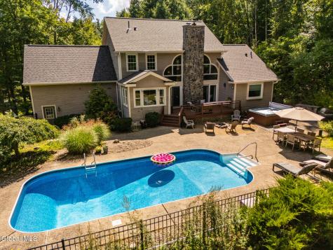 14 Veranda Lane Queensbury NY 12804