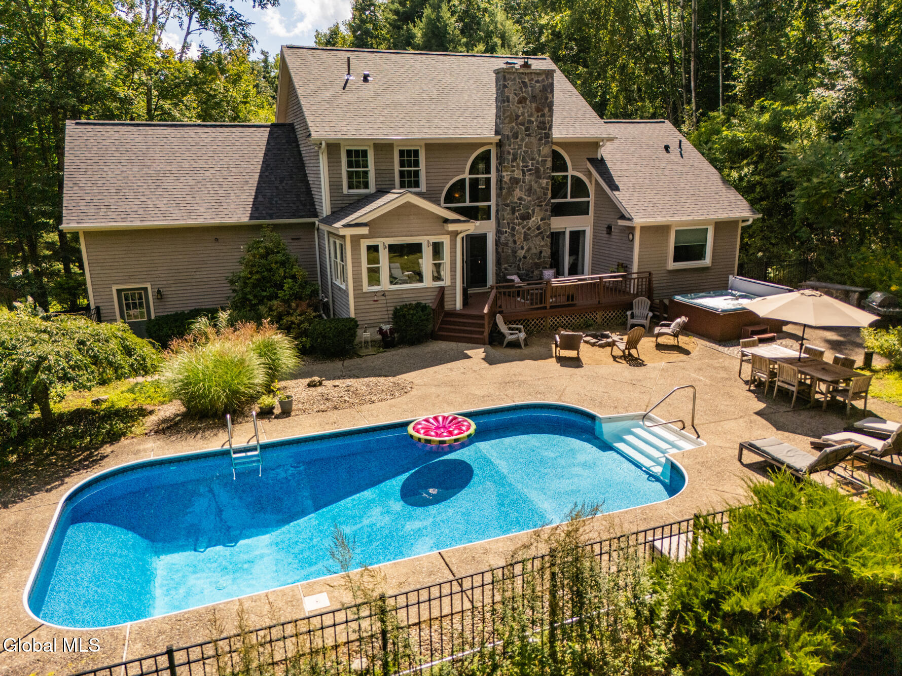 14 Veranda Lane Queensbury NY 12804