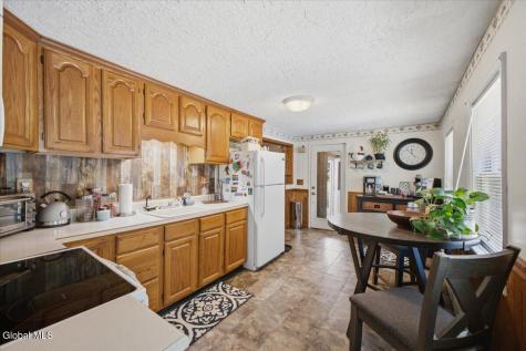 102 Stone Quarry Road Halfmoon NY 12065