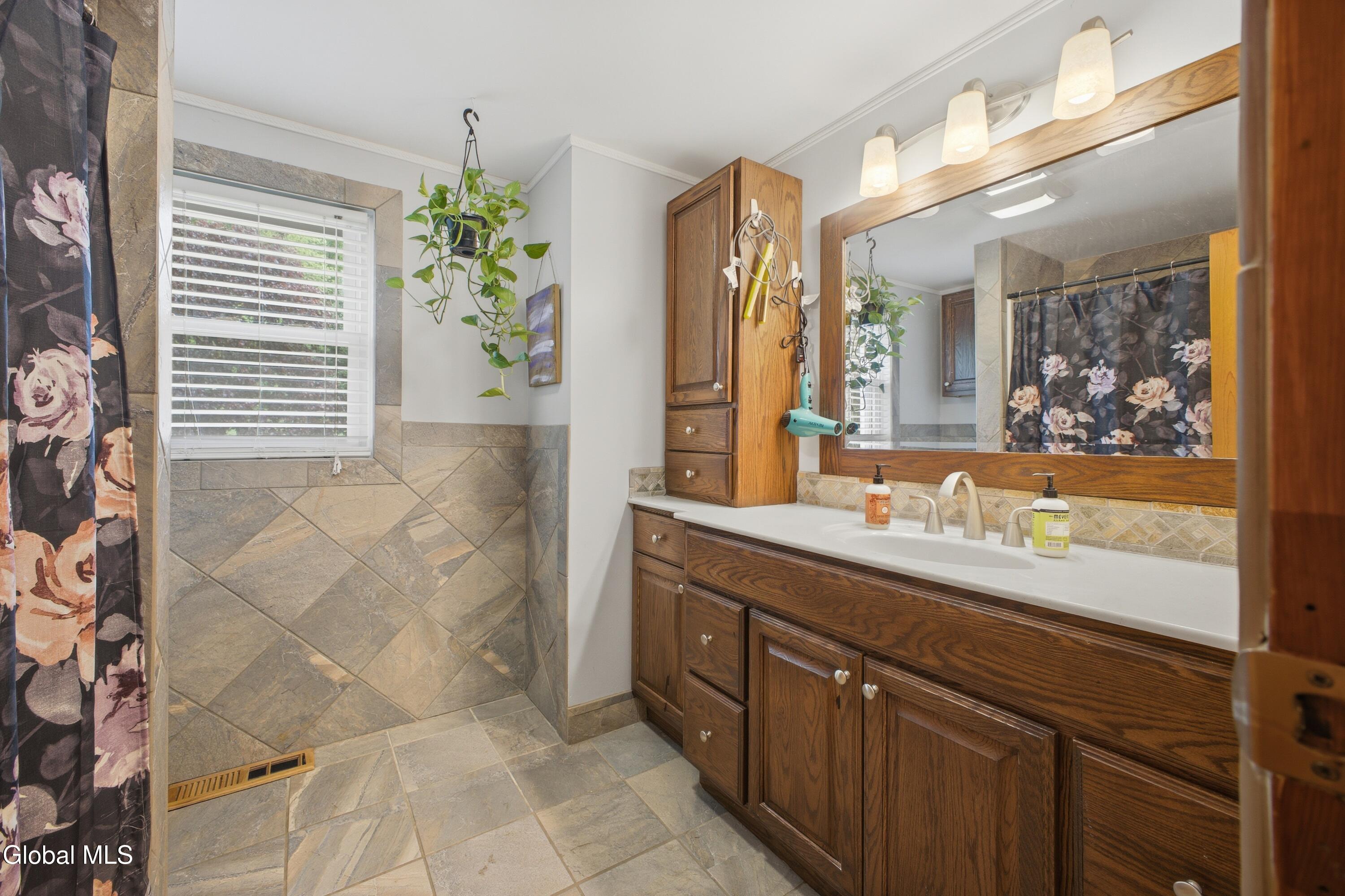 29 Morgans Lane Fort Ann NY 12887