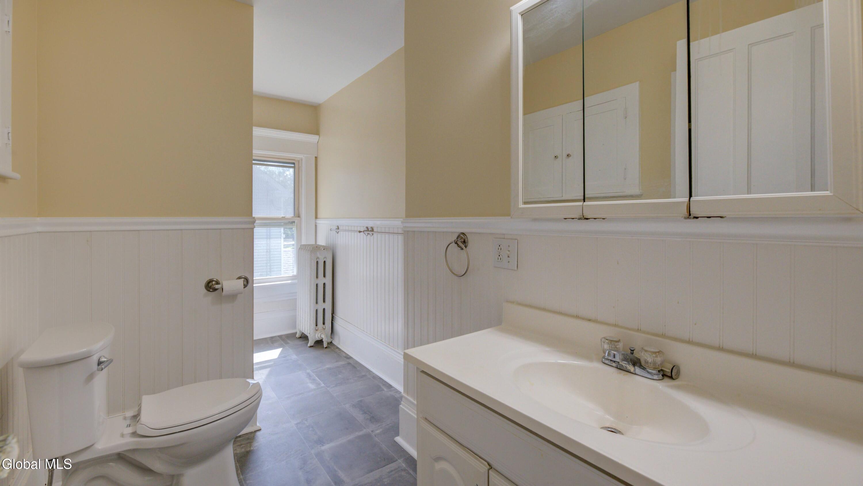 99 Second Avenue Gloversville NY 12078