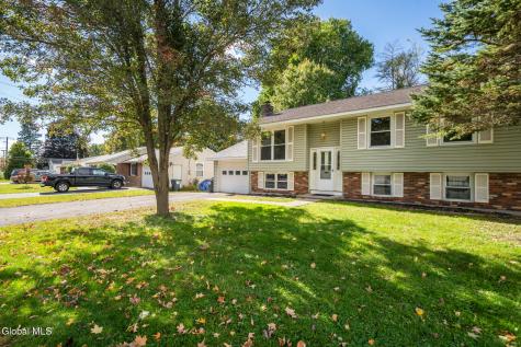 5 W Circular Court Saratoga Springs NY 12866