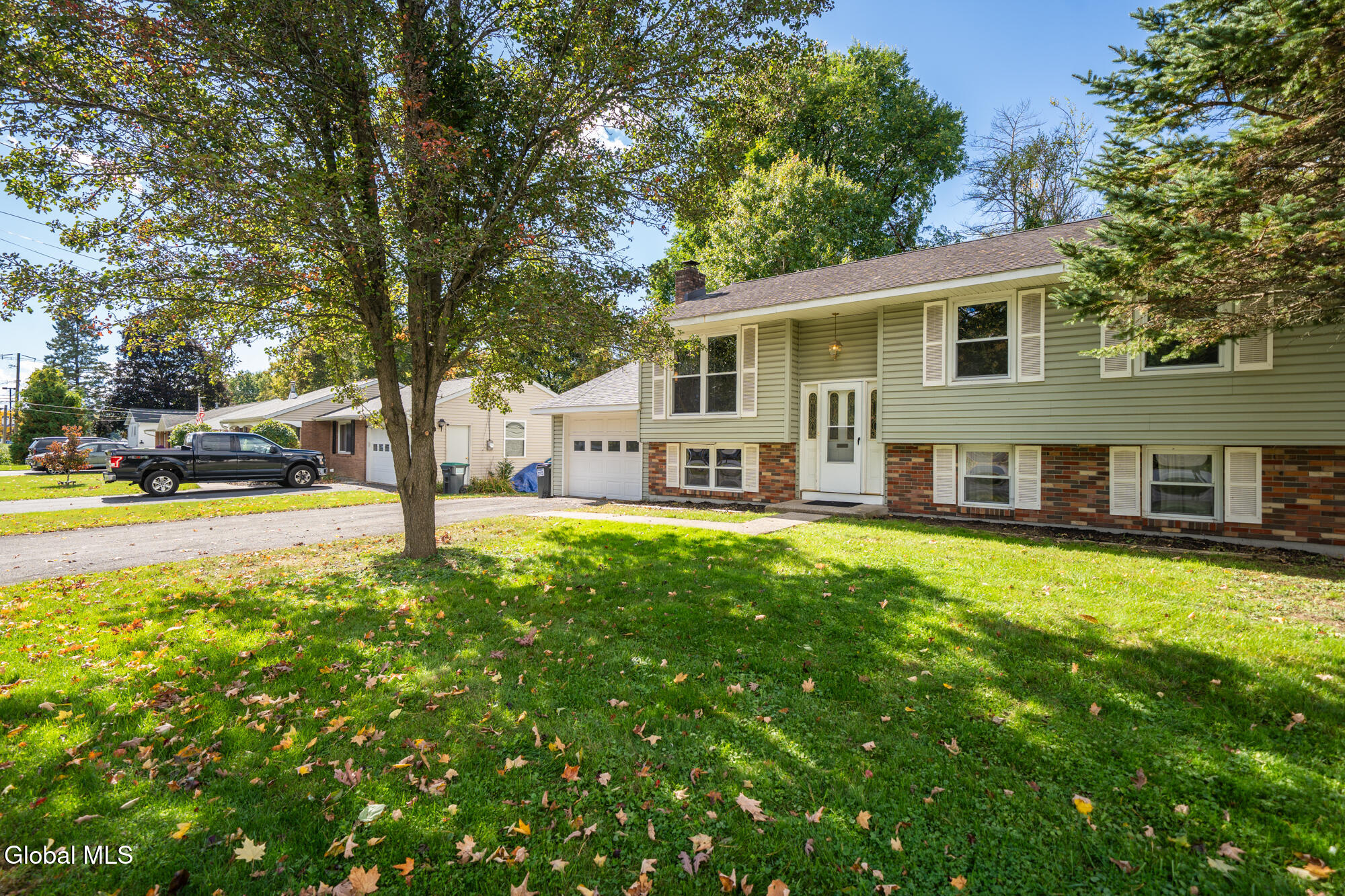 5 W Circular Court Saratoga Springs NY 12866