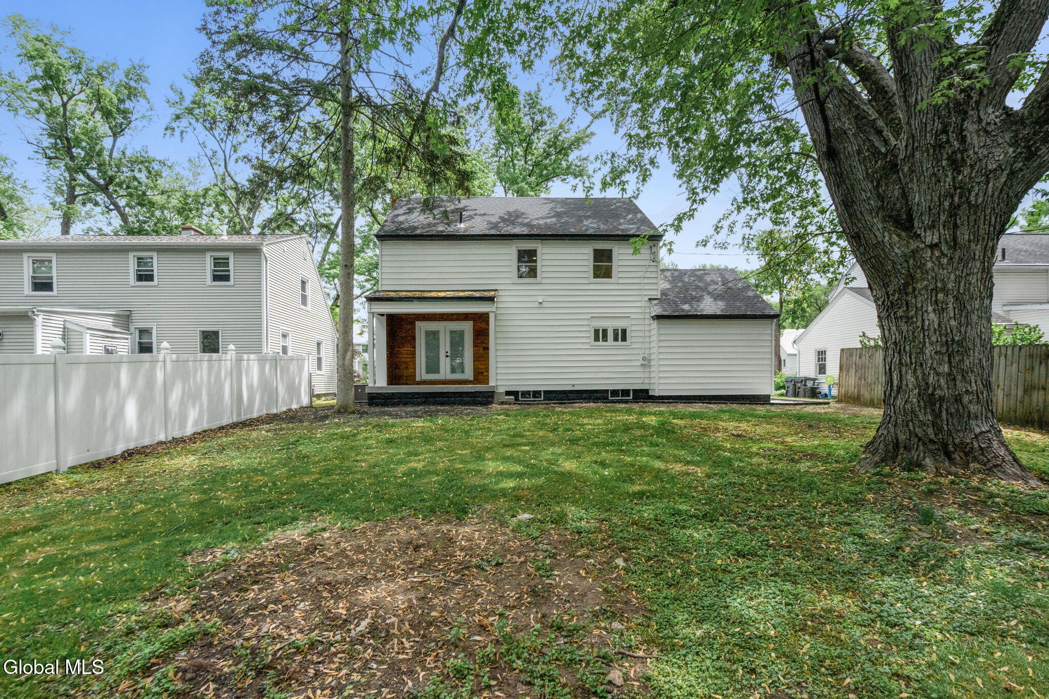 1413 Via Del Mar Niskayuna NY 12309