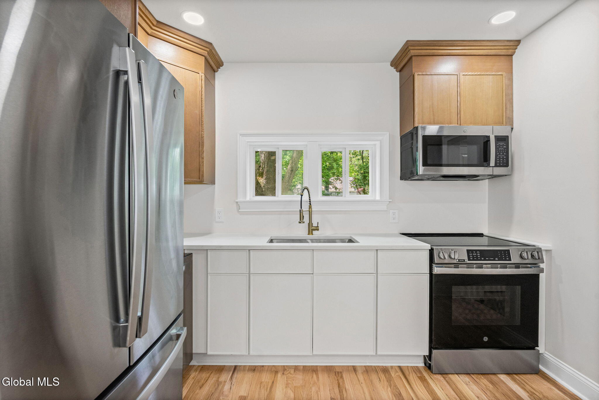 1413 Via Del Mar Niskayuna NY 12309