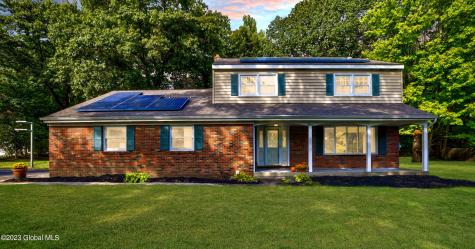 13 Stony Brook Drive Clifton Park NY 12148