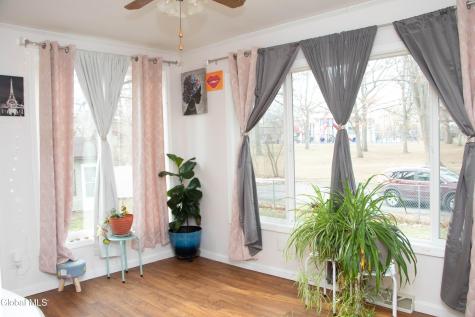 304 Dearborn Avenue Schenectady NY 12304