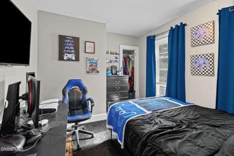 869 7th Avenue Troy NY 12182