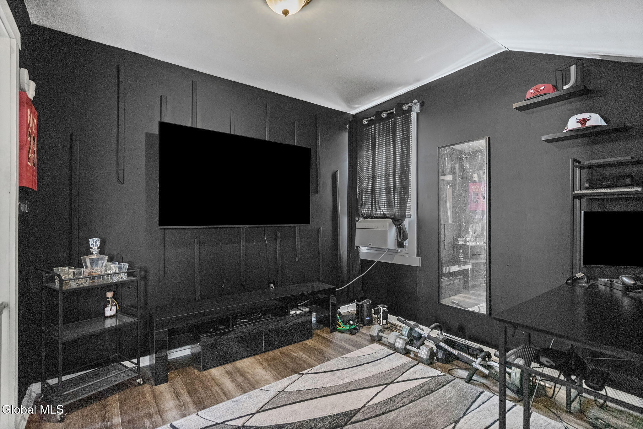 869 7th Avenue Troy NY 12182