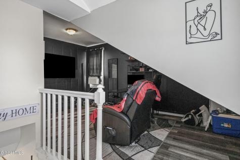 869 7th Avenue Troy NY 12182