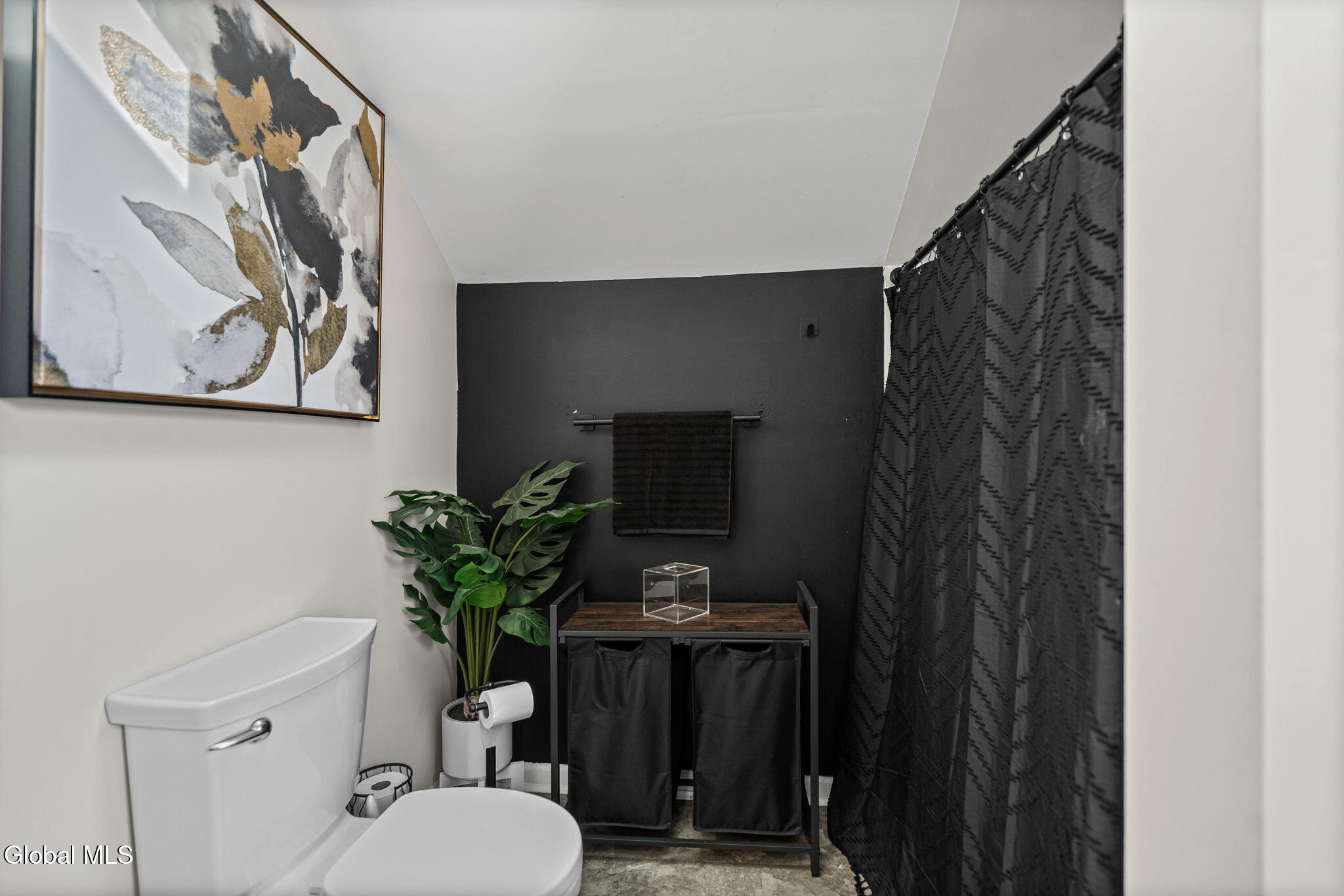 869 7th Avenue Troy NY 12182