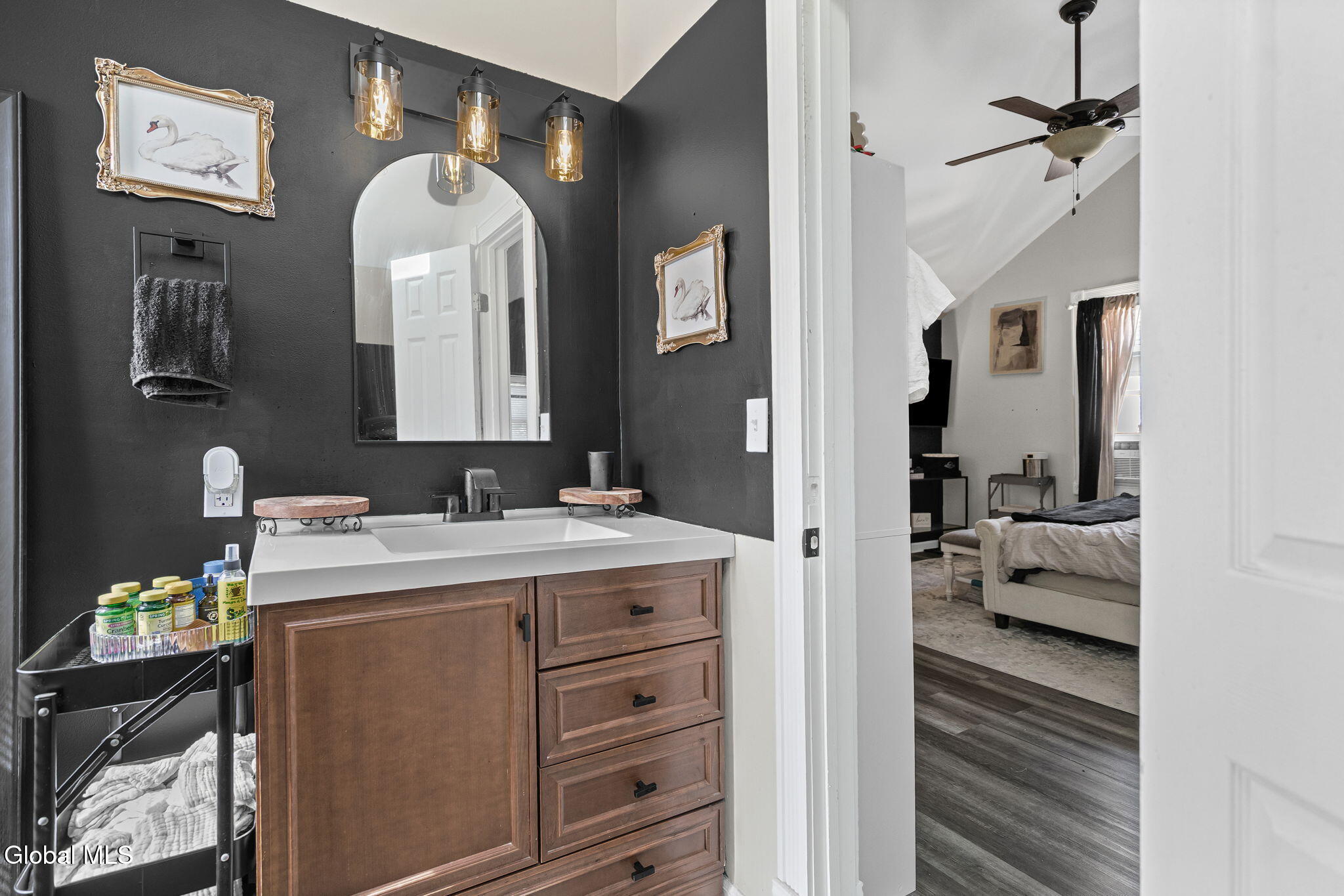 869 7th Avenue Troy NY 12182