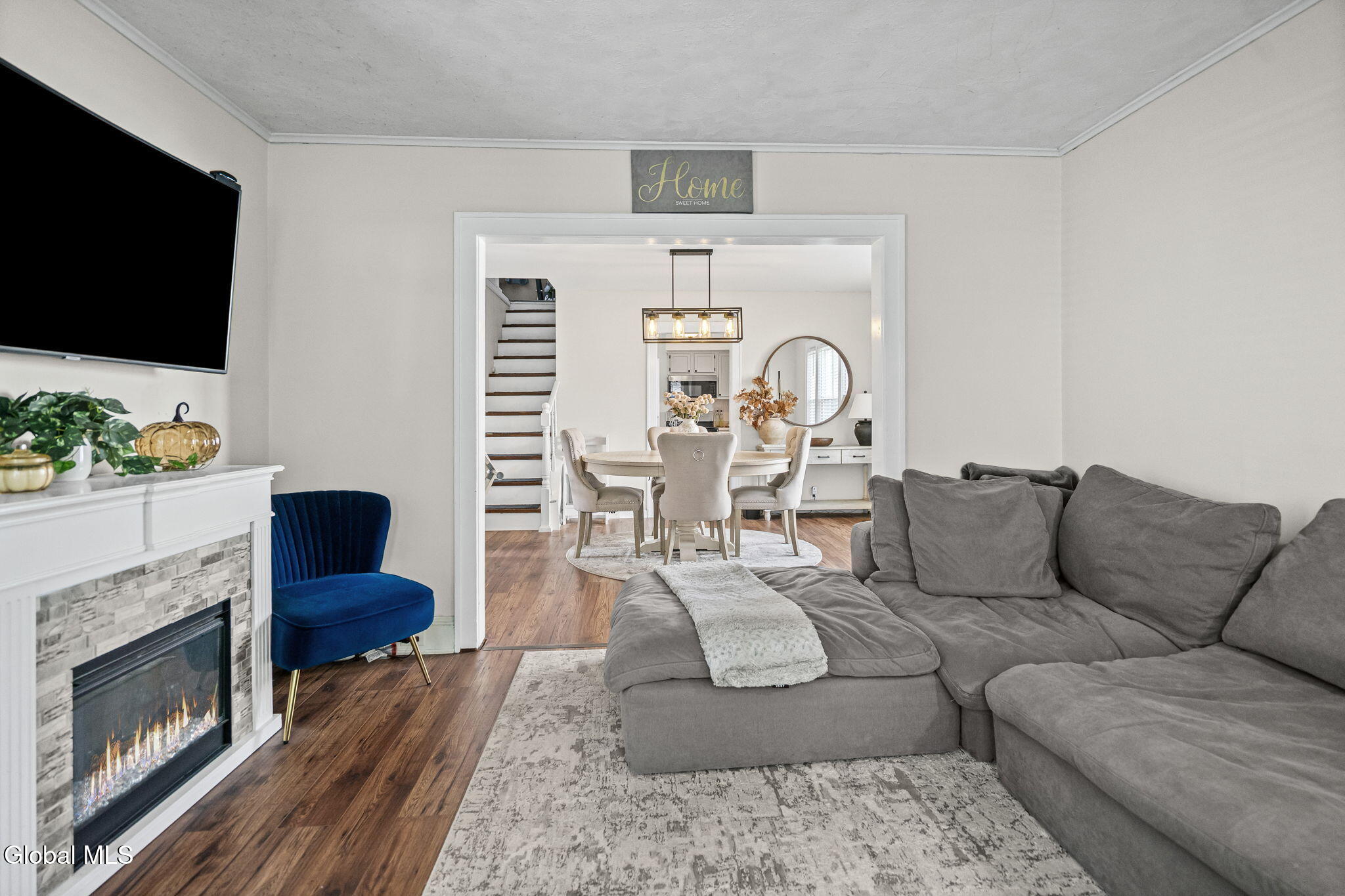 869 7th Avenue Troy NY 12182
