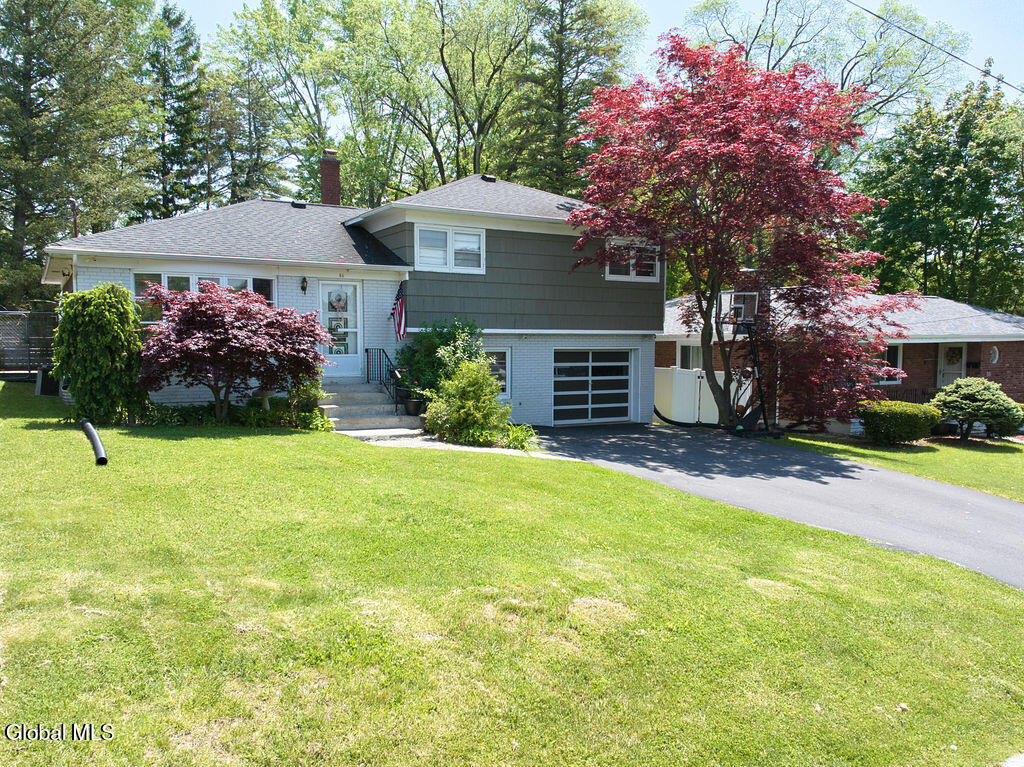 86 Harris Avenue Albany NY 12208
