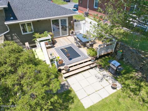 86 Harris Avenue Albany NY 12208
