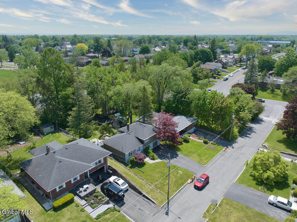 86 Harris Avenue Albany NY 12208