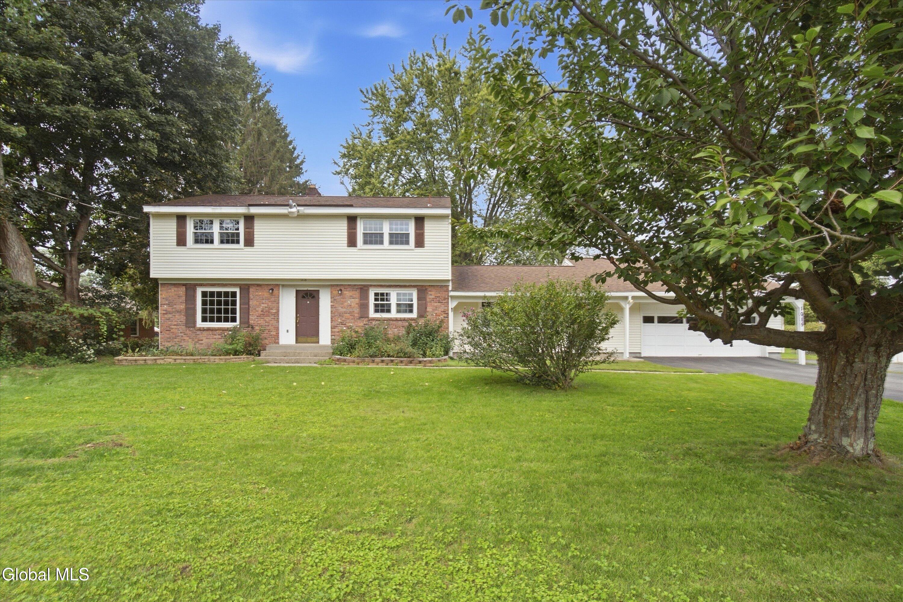 1015 Tomahawk Trail Scotia NY 12302