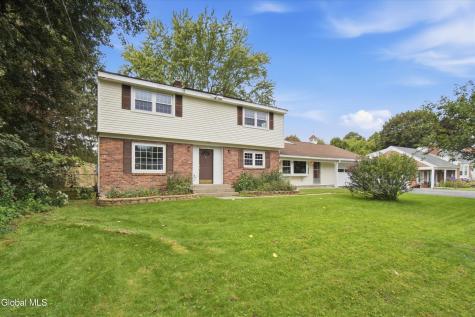 1015 Tomahawk Trail Scotia NY 12302