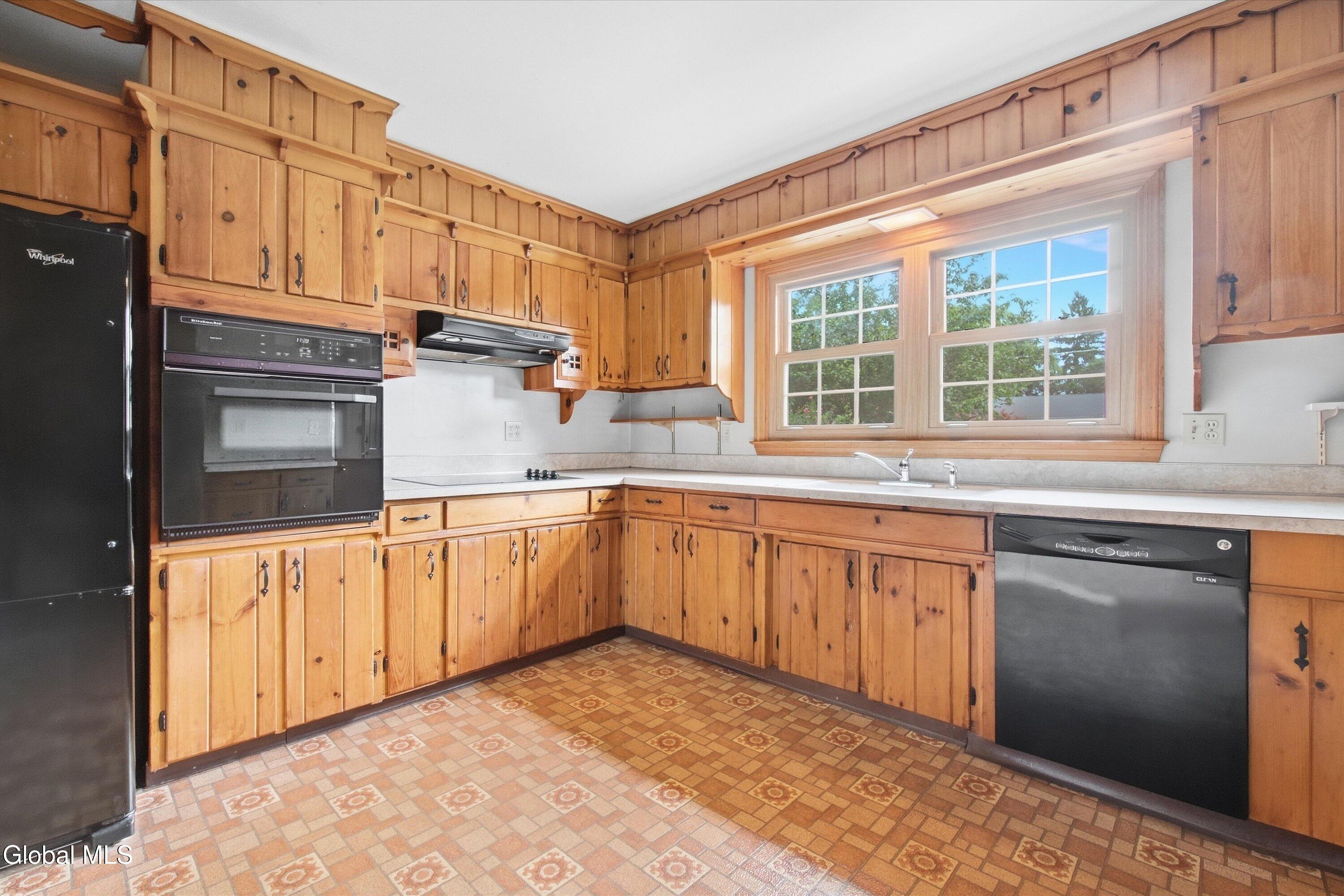1015 Tomahawk Trail Scotia NY 12302
