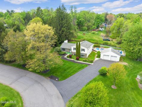 23 Fernwood Drive Loudonville NY 12211